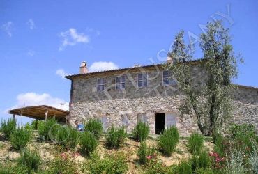Riferimento Lodge - Rustico-casale-colonica in Vendita a Celle Sul Rigo