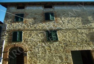 Riferimento Palazz Gianc - Palazzo-stabile in Vendita a Palazzone